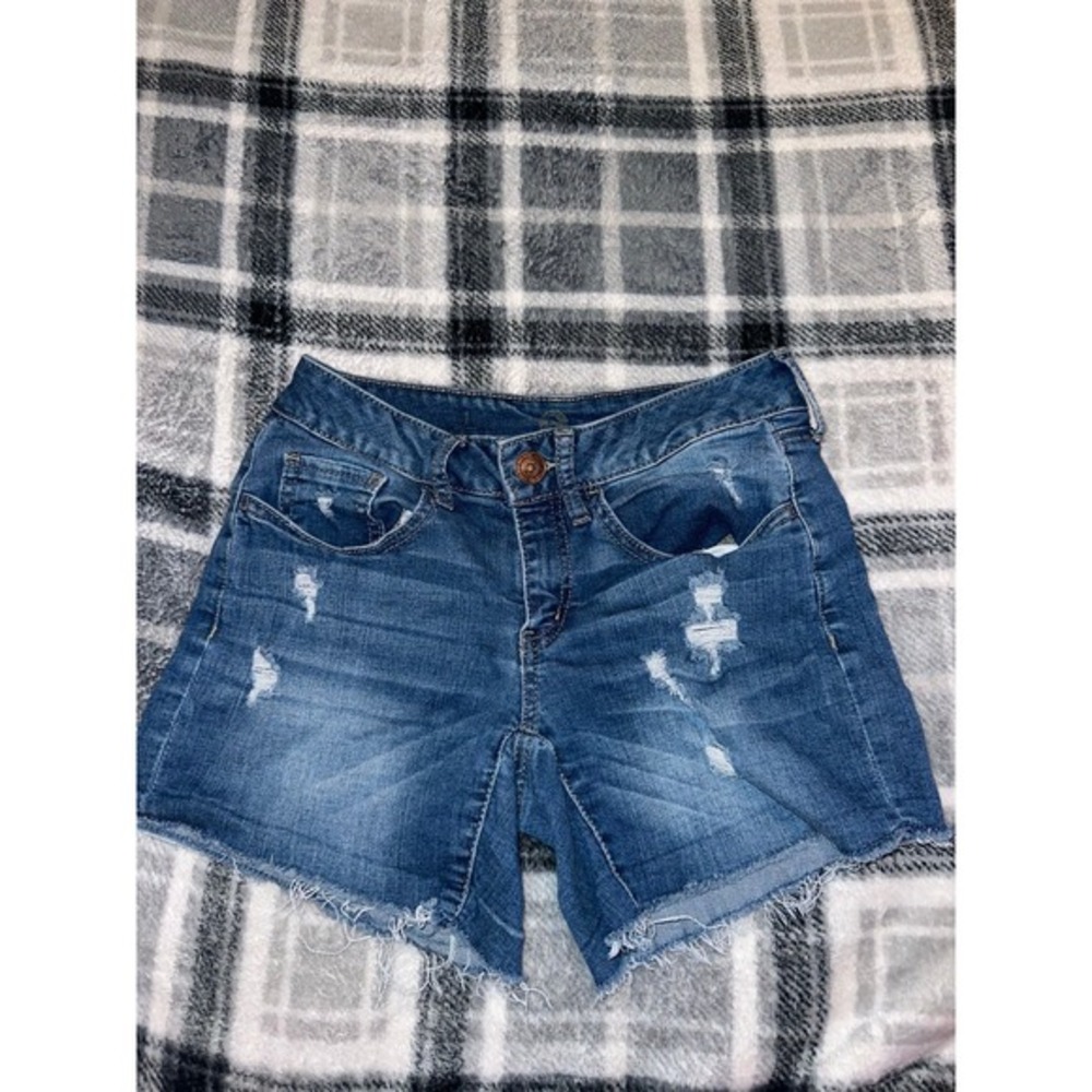 SO Blue‎ Jean Shorts Kohls Size 1 Ripped women's shortie (H4)